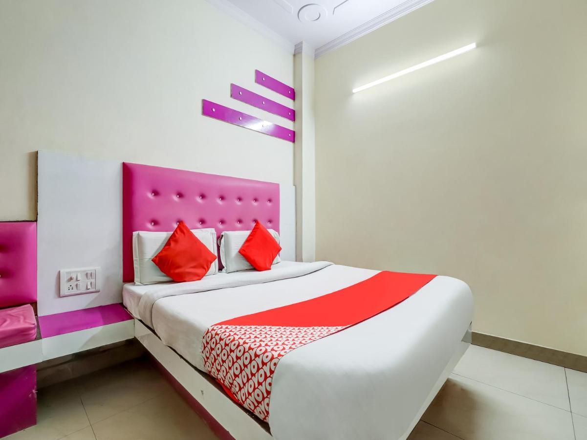 Oyo 75948 Hotel Tushar Continental New Delhi Exterior foto